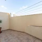 Casa de Férias - Lovely 3 Bedroom Unit With Own Private Entrance Gudja