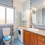 - Lovely 3 Bedroom Unit With Own Private Entrance Gudja