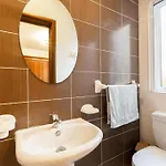 Casa de Férias - Lovely 3 Bedroom Unit With Own Private Entrance