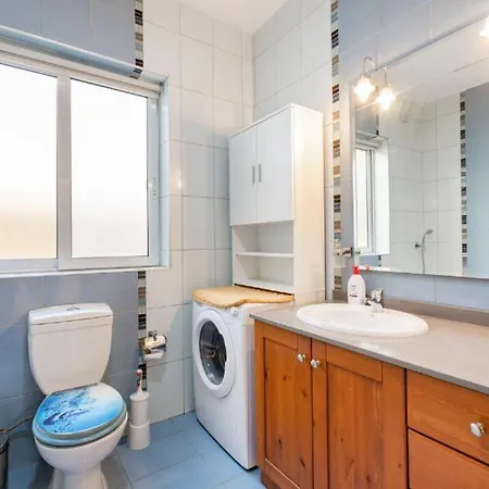 - Lovely 3 Bedroom Unit With Own Private Entrance Gudja