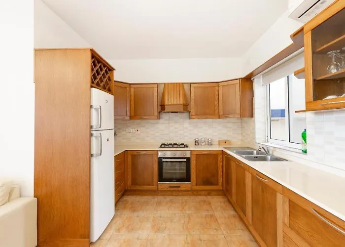 Σπίτι διακοπών - Lovely 3 Bedroom Unit With Own Private Entrance *